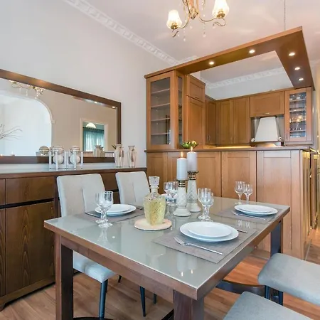 Dorathea Boutique Apt
